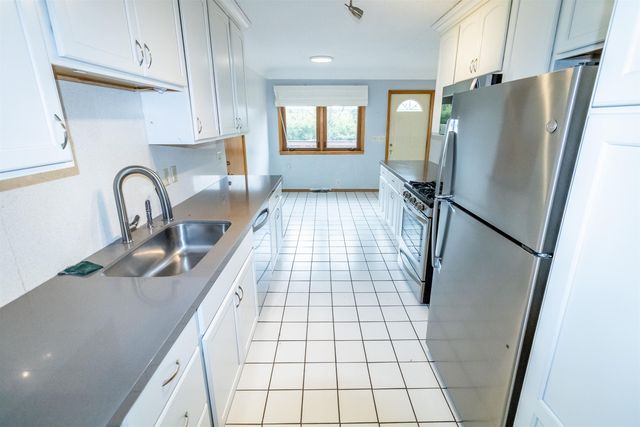 1126 Rachael Street, Waterloo, IA 50701