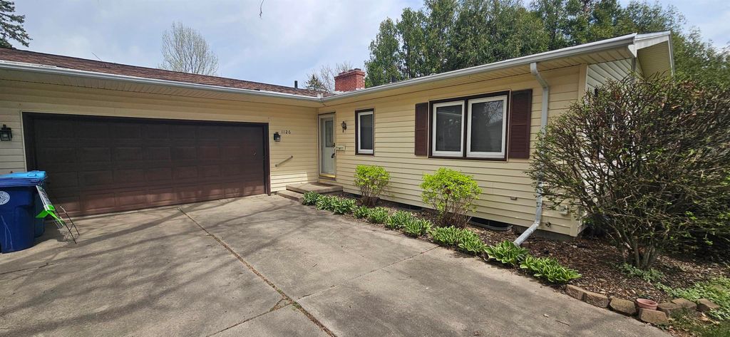 1126 Rachael Street, Waterloo, IA 50701