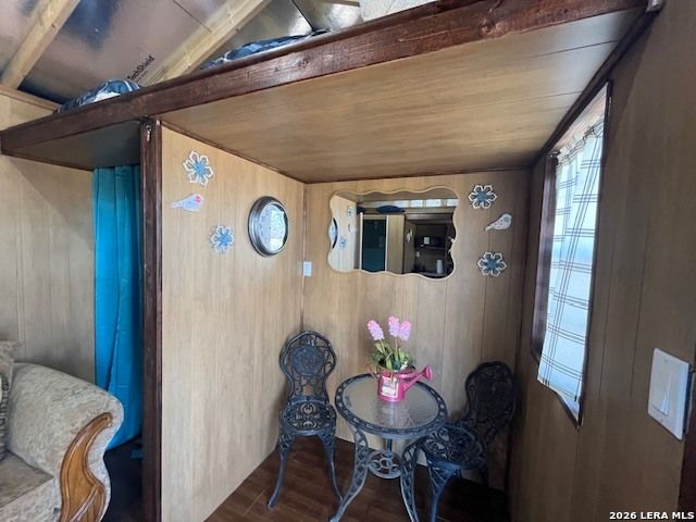 3086 County Road 442, Stockdale, TX 78160