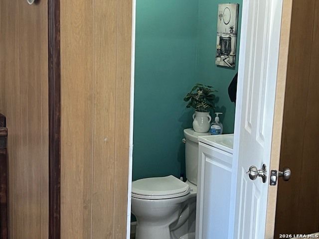 3086 County Road 442, Stockdale, TX 78160