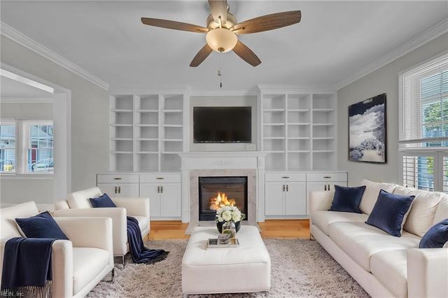 329 Center ST, Hampton, VA 23669