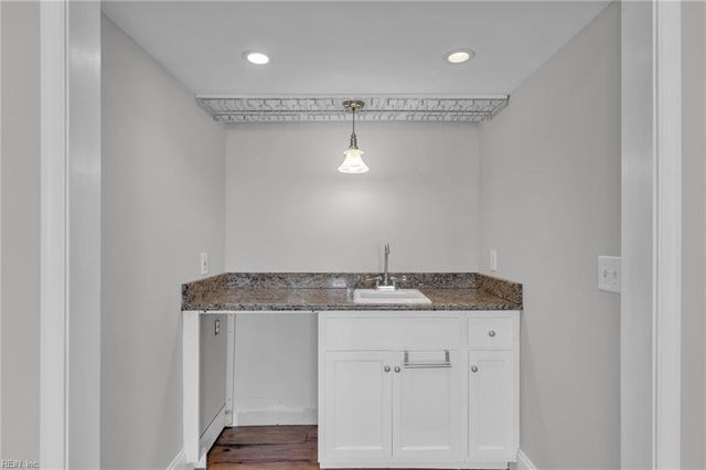 329 Center ST, Hampton, VA 23669