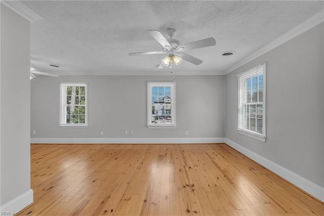 329 Center ST, Hampton, VA 23669