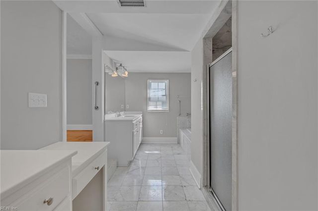 329 Center ST, Hampton, VA 23669