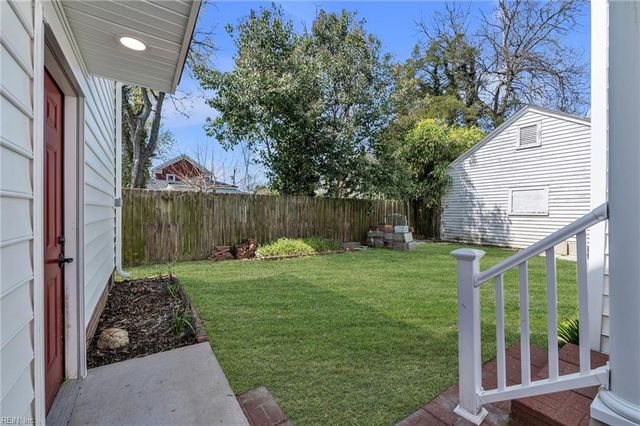 329 Center ST, Hampton, VA 23669