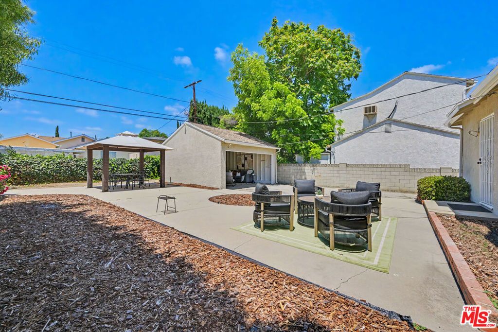 Image 24 of property listing at 5119 Enfield Avenue, Encino, CA 91316