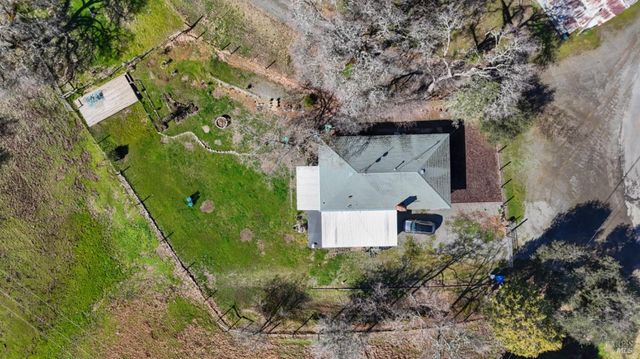 32400 Pine Mountain Rd, Cloverdale, CA 95425