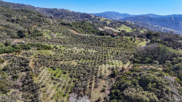 32400 Pine Mountain Rd, Cloverdale, CA 95425