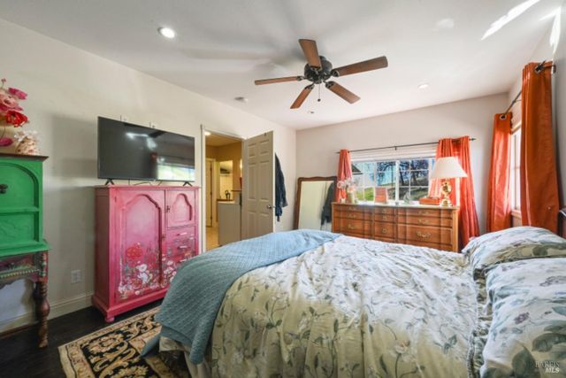 32400 Pine Mountain Rd, Cloverdale, CA 95425