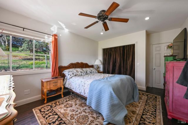 32400 Pine Mountain Rd, Cloverdale, CA 95425