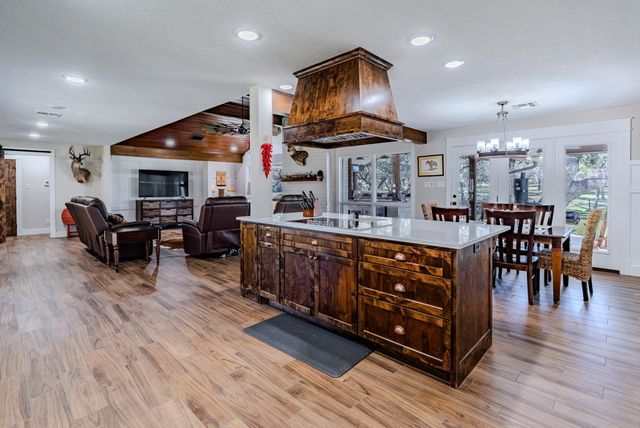 12570 FM 530, Hallettsville, TX 77964