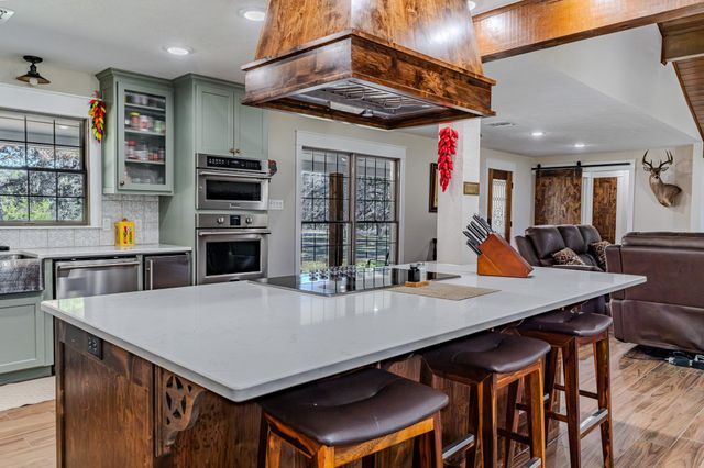 12570 FM 530, Hallettsville, TX 77964