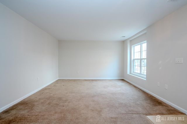 5 rafting Way, Trenton, NJ 08611