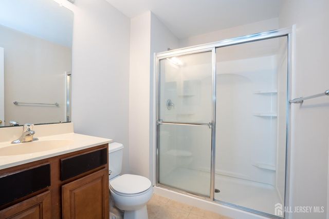 5 rafting Way, Trenton, NJ 08611