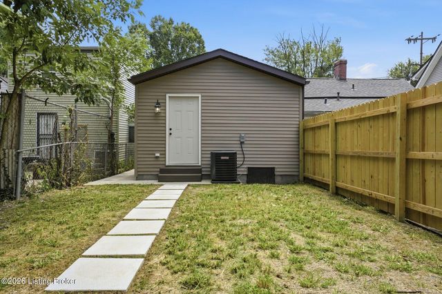 3012 Montana Ave, Louisville, KY 40208