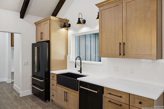 181 Timber, La Vernia, TX 78121