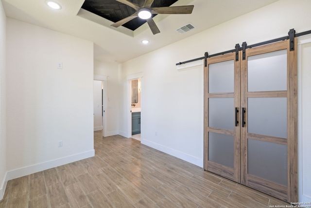 181 Timber, La Vernia, TX 78121