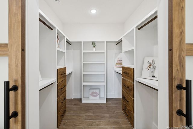 181 Timber, La Vernia, TX 78121