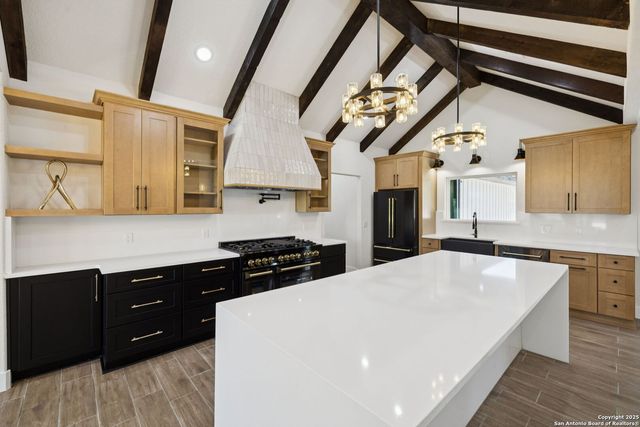 181 Timber, La Vernia, TX 78121