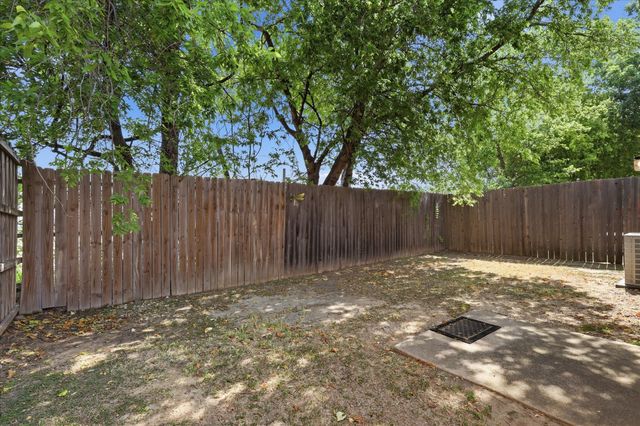 1367 Mimosa Lane, Lewisville, TX 75077