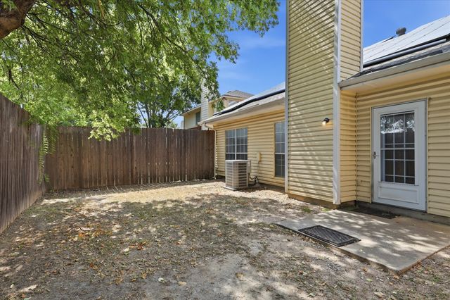 1367 Mimosa Lane, Lewisville, TX 75077