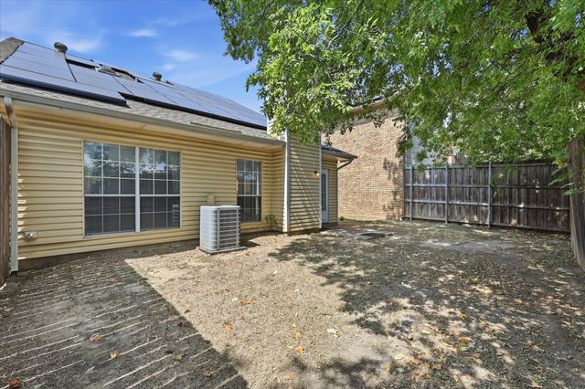 1367 Mimosa Lane, Lewisville, TX 75077
