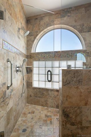 3701 Riviera Dr 11, San Diego, CA 92109