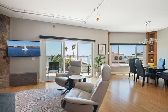 3701 Riviera Dr 11, San Diego, CA 92109
