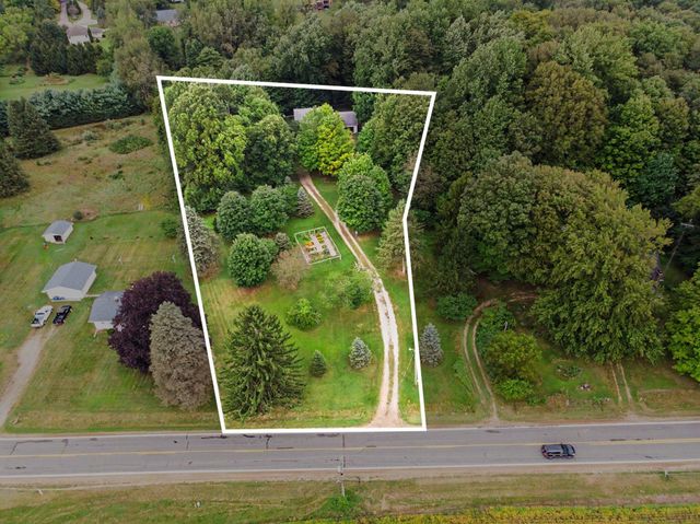 6367 Pokagon Road, Berrien Twp, MI 49102