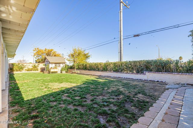 42056 Jenny Lane, Lancaster, CA 93536