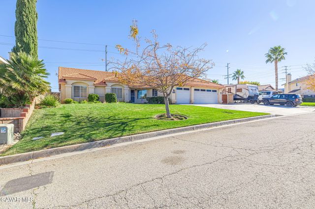 42056 Jenny Lane, Lancaster, CA 93536