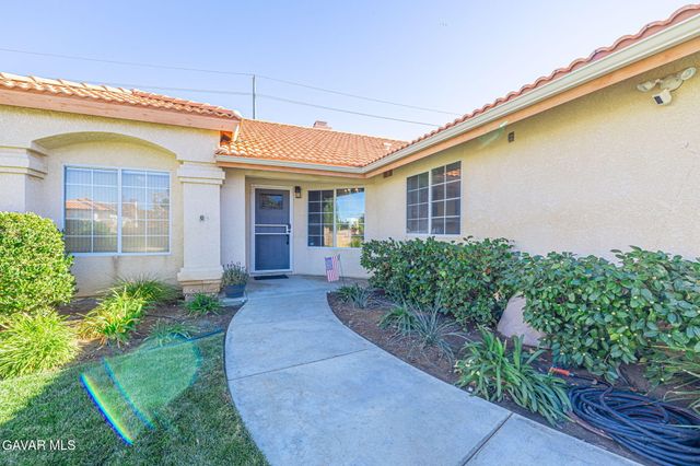 42056 Jenny Lane, Lancaster, CA 93536