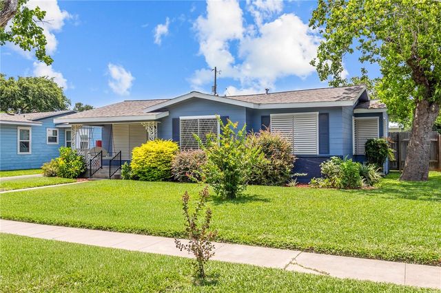814 ROSSI DR, Corpus Christi, TX 78411