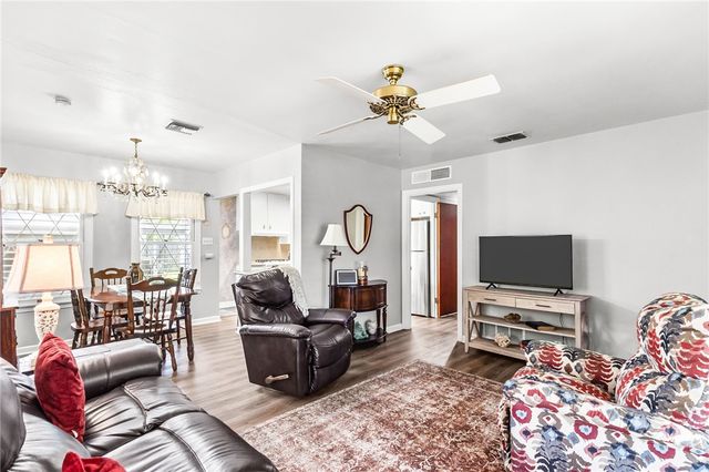 814 ROSSI DR, Corpus Christi, TX 78411