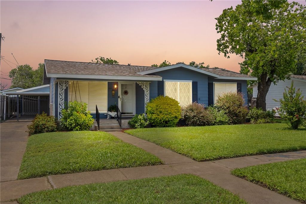 814 ROSSI DR, Corpus Christi, TX 78411