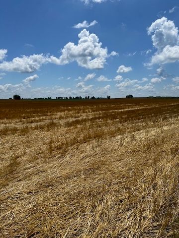 2000 County Road, Varna, IL 61375