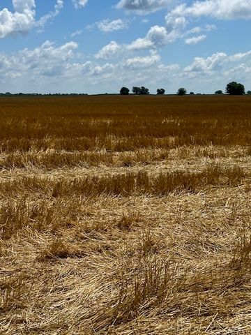 2000 County Road, Varna, IL 61375