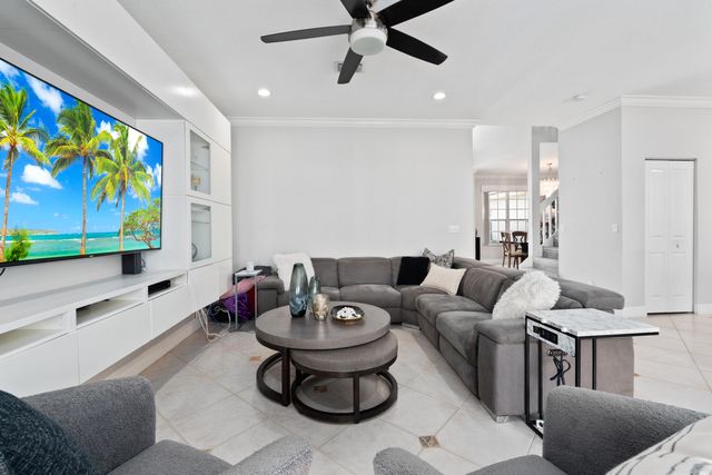 7730 Cedar Hurst Court, Lake Worth, FL 33467