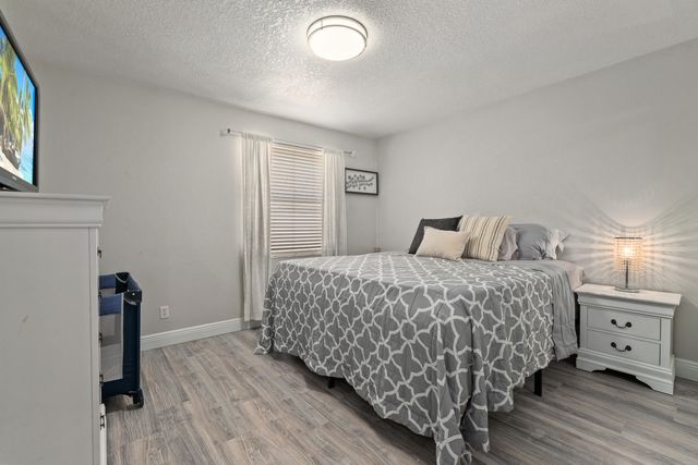 7730 Cedar Hurst Court, Lake Worth, FL 33467