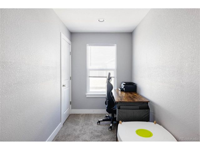 306 S 4th Ct, Deer Trail, CO 80105