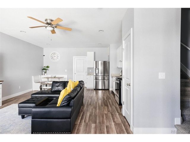 306 S 4th Ct, Deer Trail, CO 80105