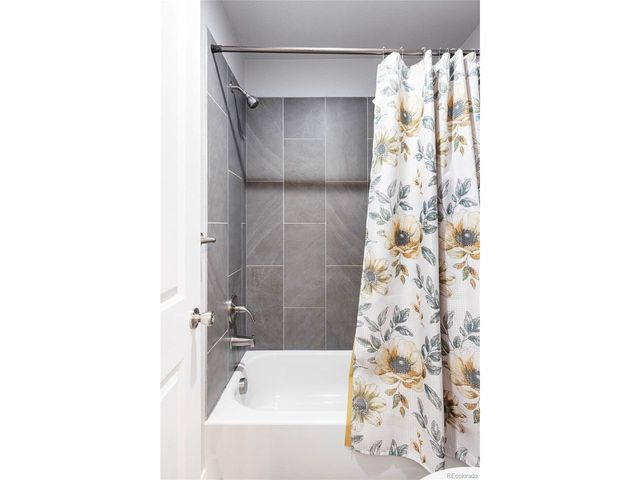 306 S 4th Ct, Deer Trail, CO 80105
