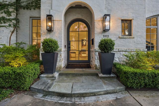 3111 Plumb Street, West University Place, TX 77005
