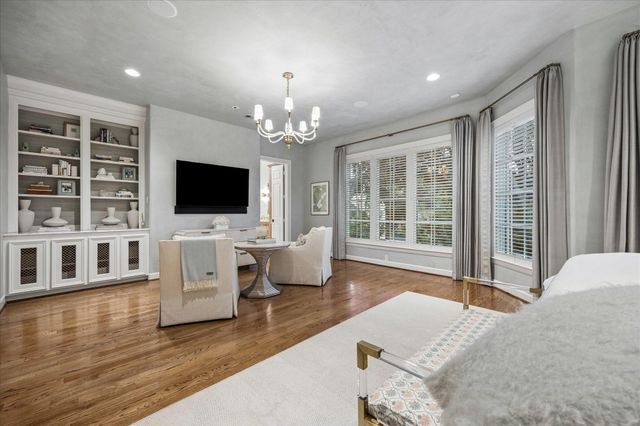 3111 Plumb Street, West University Place, TX 77005