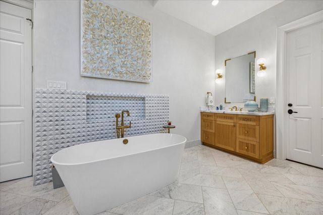 3111 Plumb Street, West University Place, TX 77005