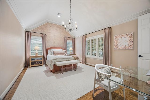3111 Plumb Street, West University Place, TX 77005