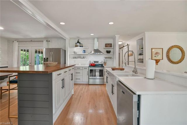 5006 Fast Lane, Greensboro, NC 27406