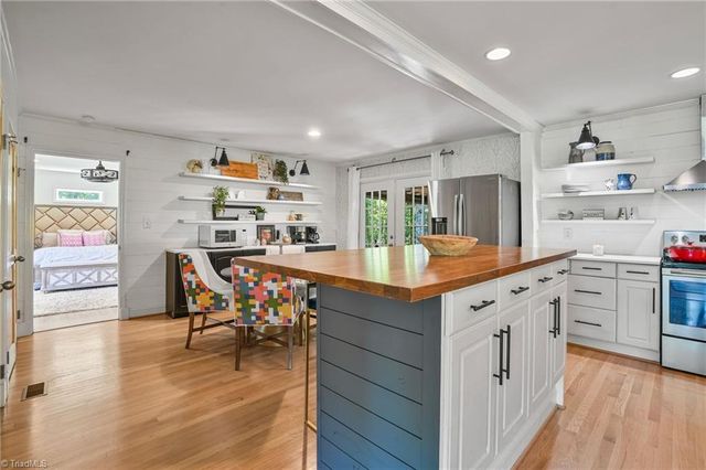 5006 Fast Lane, Greensboro, NC 27406