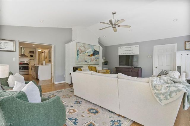 5006 Fast Lane, Greensboro, NC 27406