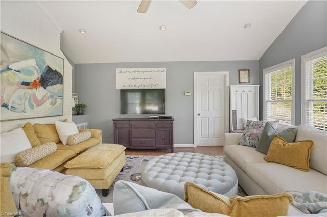 5006 Fast Lane, Greensboro, NC 27406